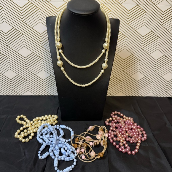5pcs. Faux Pearl and Bead bundle. Long necklaces - Picture 1 of 11